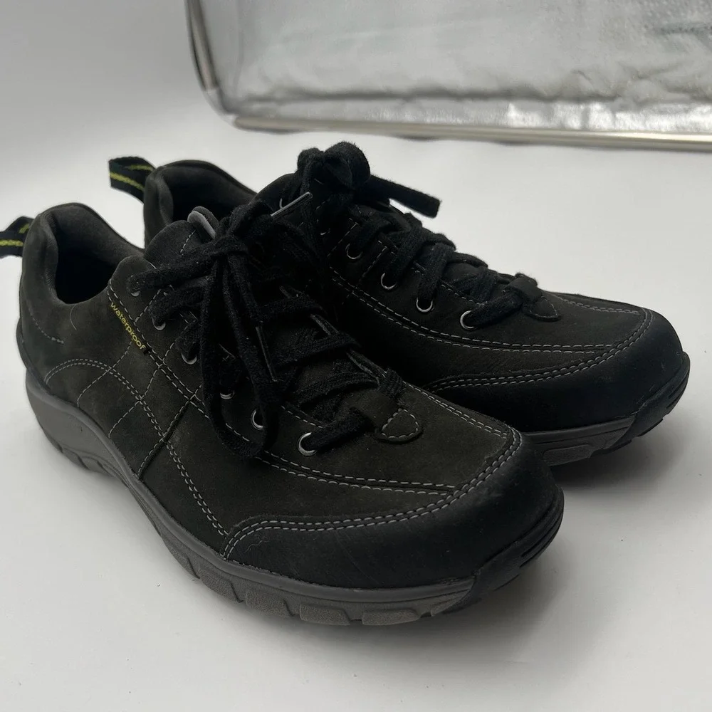 Clarks Outdoor Wave Walk Black Waterproof Leather Hiking Walking Shoes